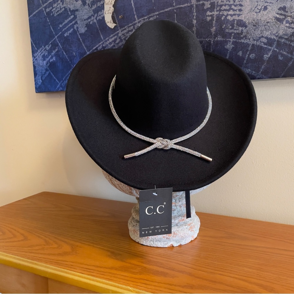 Black Crystal Cowboy Hat – Full Rhinestone Band, Beyoncé-Level Sparkle! NWT✨ - Picture 1 of 16